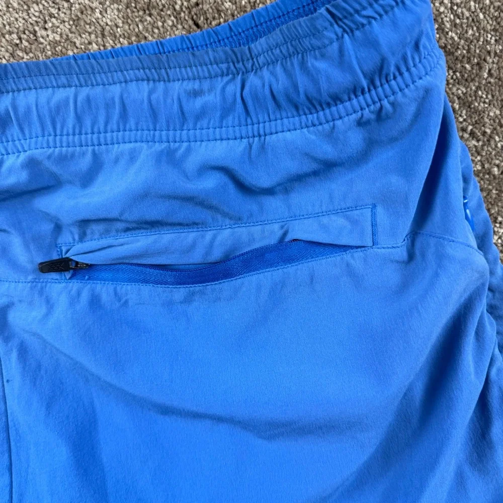 Rhone‎ Mens Blue Striped Graphic Swim Trunks Mesh Liner Zip Pockets Size Medium